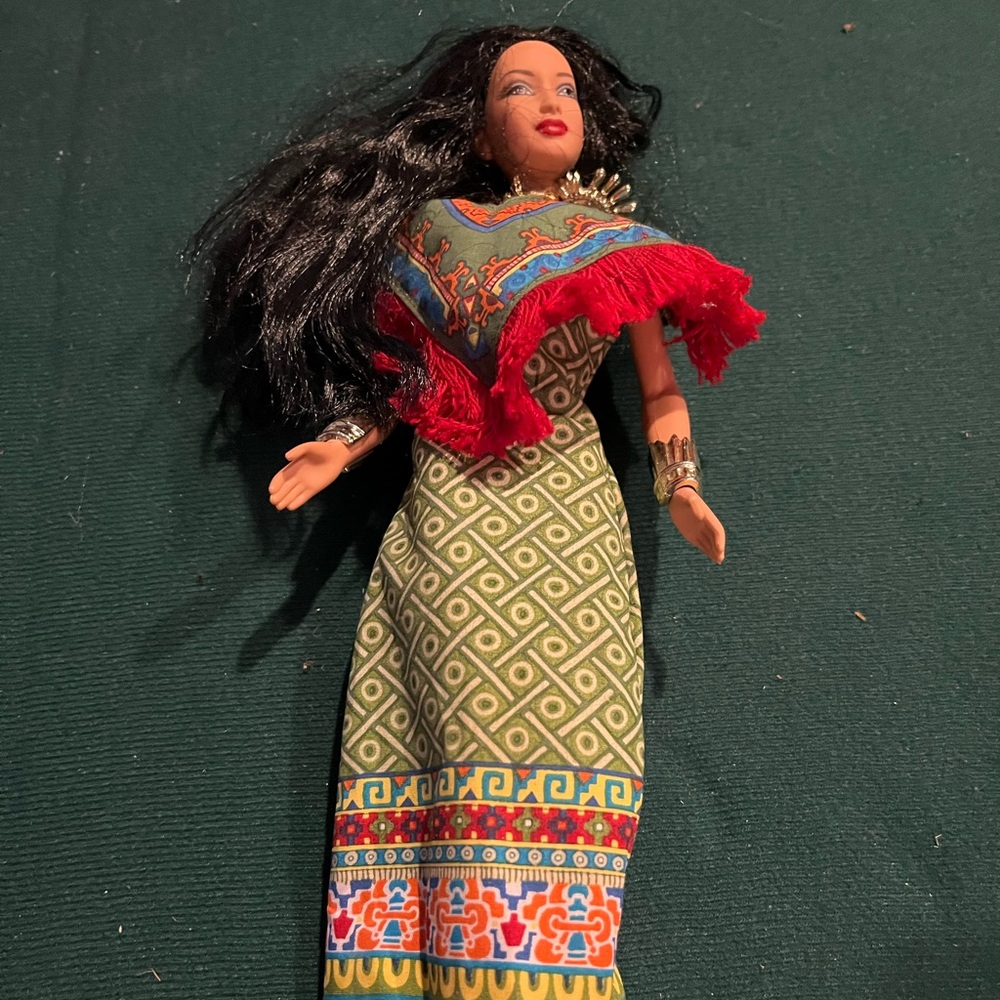 Barbie Vintage Ancient Princess Barbie of Mexico ( rare ) 1991